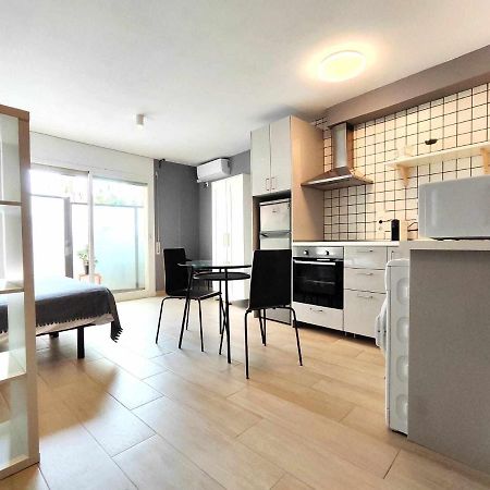 Mazi Apartments Suite Mataró Екстериор снимка