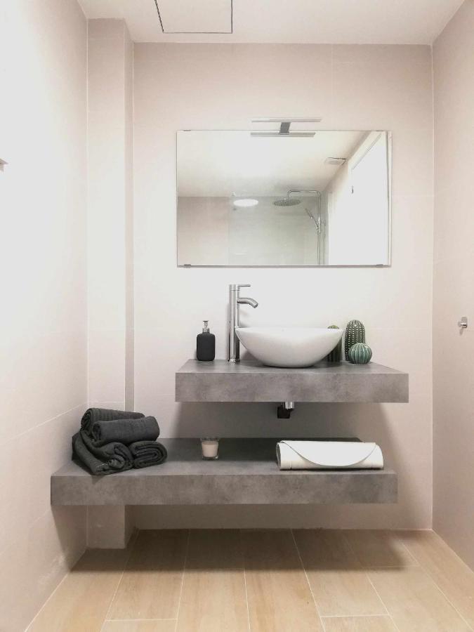 Mazi Apartments Suite Mataró Екстериор снимка