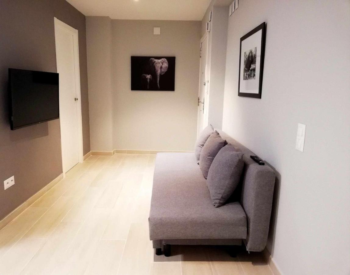 Mazi Apartments Suite Mataró Екстериор снимка